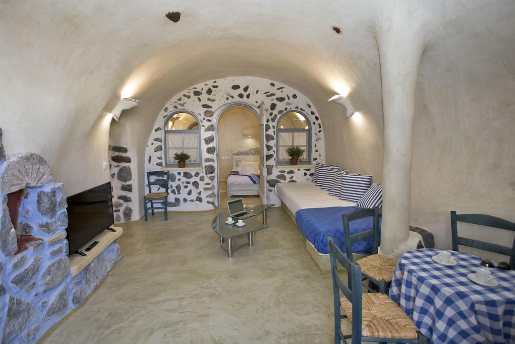 Αura Cave Villa Fira  Exterior photo