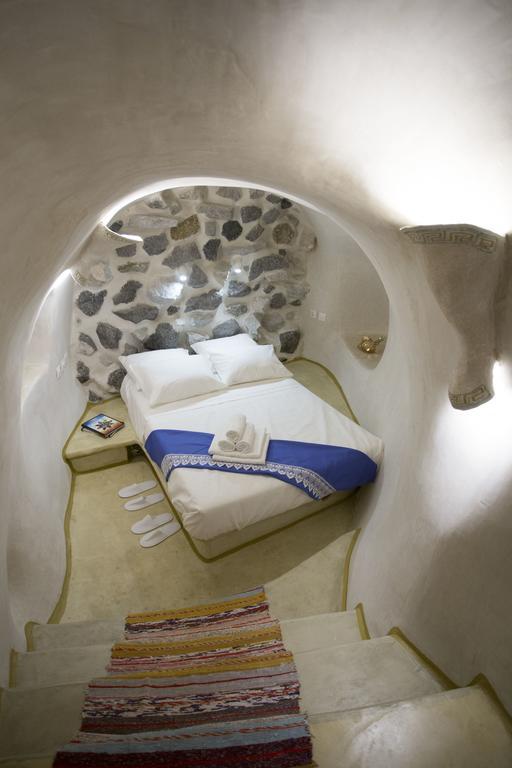 Αura Cave Villa Fira  Exterior photo