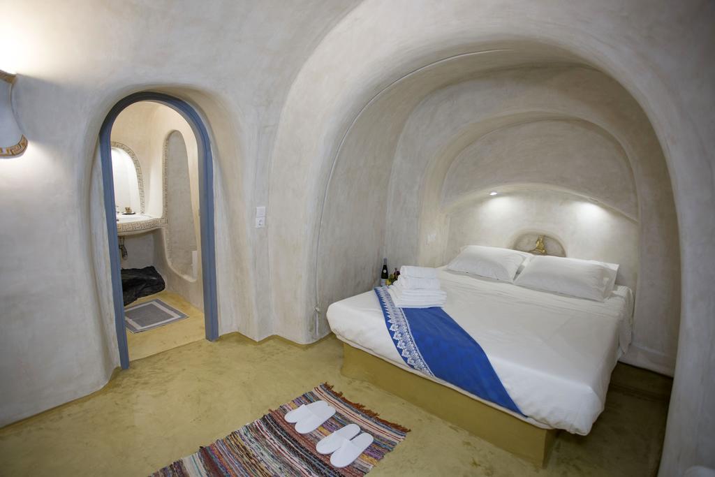 Αura Cave Villa Fira  Exterior photo