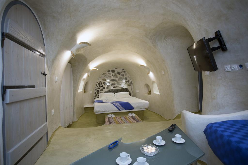 Αura Cave Villa Fira  Exterior photo